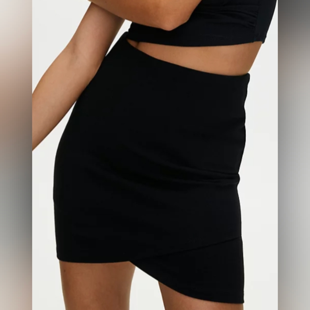 Aritzia sunday best bodycon skirt XS